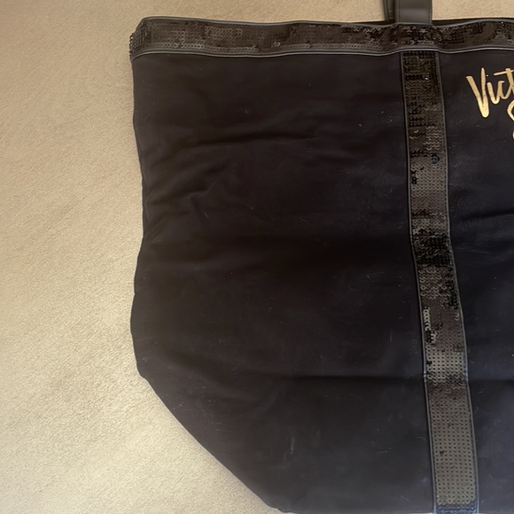 5 for $25 💴Gently used Victorias Secret black tote with sequins - Picture 2 of 5